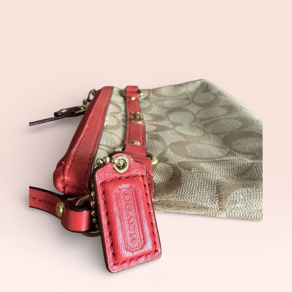 Coach Gallery Signature Medium Wristlet - Picture 5 of 5